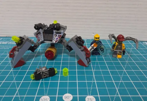 LEGO 70166 Ultra Agents Spyclops Infiltration (2015) Pieces With Minifigures