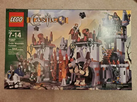 Lego Castle 7097 Trolls Castle Mountain Fortress NEW/SEALED/RARE 