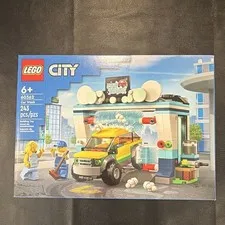 LEGO CITY Car Wash 60362 Building Set 243 pcs Ages 6+ Brick Separator