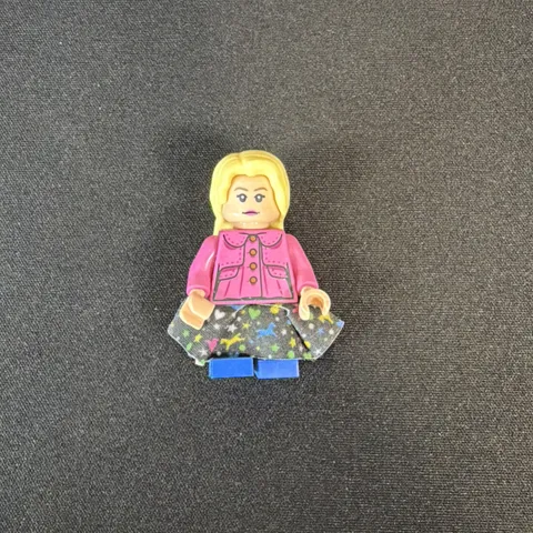 Lego Harry Potter - Luna Lovegood Minifigure W/ Fabric Skirt
