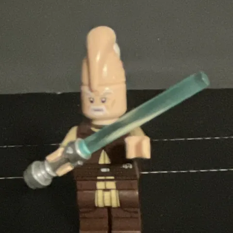 LEGO Minifigure Ki - Adi- Mundi Figure w/ Blue Lightsaber