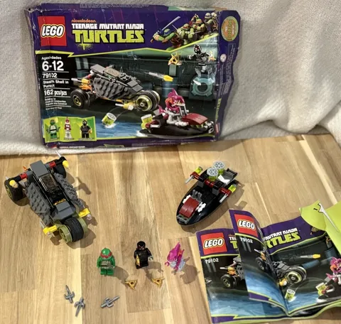 LEGO Teenage Mutant Ninja Turtles: Stealth Shell in Pursuit 79102 used with box