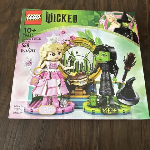 LEGO Wicked Elphaba & Glinda Figures Fantasy Playset 75682 SEE DETAILS