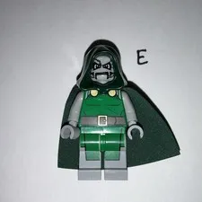 Lego Dr. Doom 76005 Super Heroes Ultimate Spider-Man Minifigure Authentic