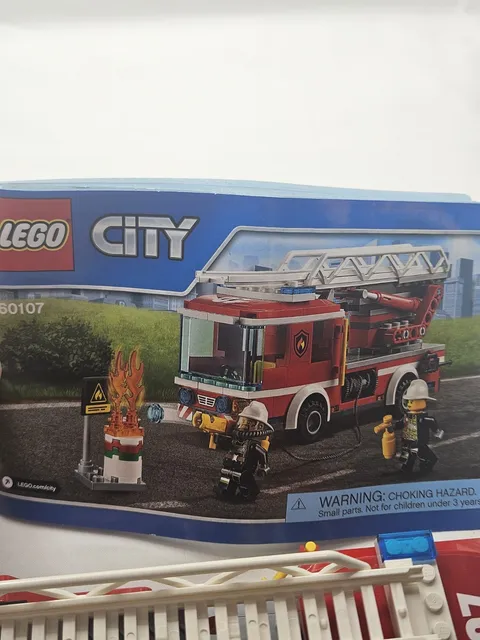 Lego CITY 60107 Fire Ladder Truck With Instruction Booklet Some Parts Missing