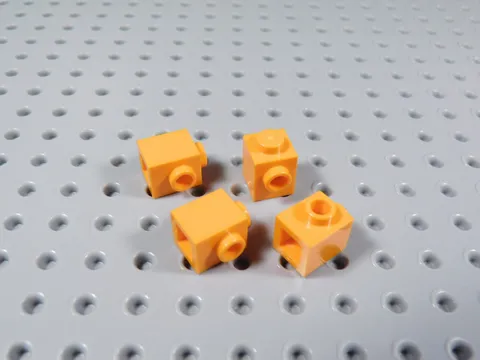LEGO Lot of 4 Orange 1x1 Bricks w/ Side Stud BA