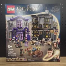 LEGO Harry Potter: Ollivanders & Madam Malkin's Robes Building Set (76439)