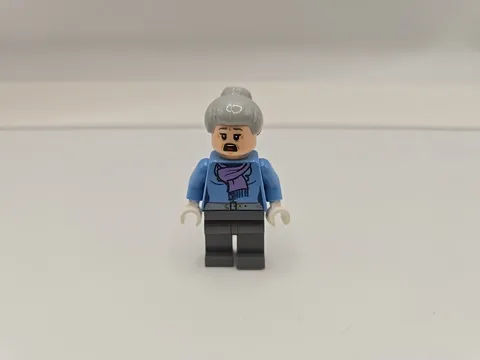 LEGO Marvel Super Heroes Spider-Man: Old Aunt May Scarf Minifigure  sh272 76057