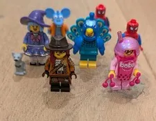 ☀️LEGO Lot of 7 Random Minifigures !