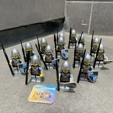 Lego Kingdoms Lion Knight Minifigures Lot of 14- Castle Army Fantasy Era