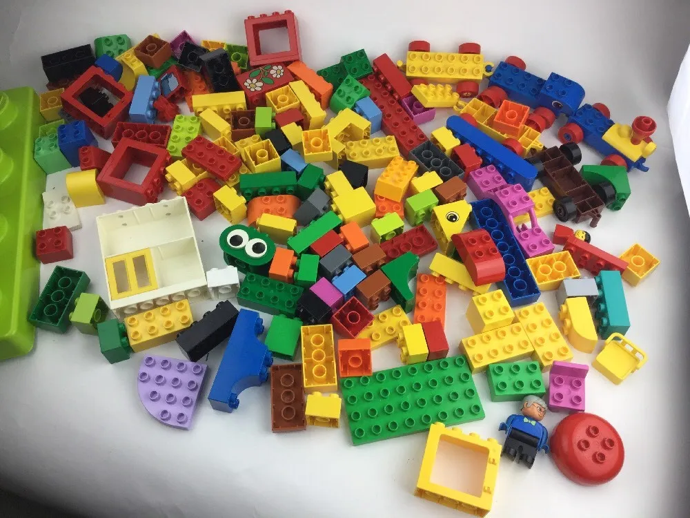 Storage bin LEGO DUPLO  lot With green Storage Box Base Bricks Cars Train