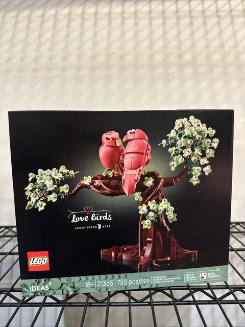 LEGO IDEAS 21365 Love Birds