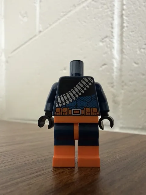 LEGO Deathstroke minifigure DC Super Heroes Batman 76034 sh0194