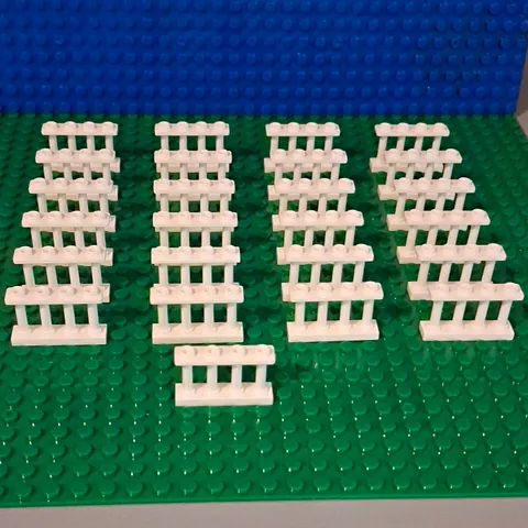 LEGO Fence 1 x 4 x 2 Spindled with 4 Studs In White. Lot Of 25.