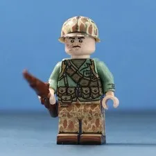 LEGO Minifig Co. Custom WW2 USMC Soldier With BrickArms Rifle