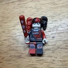 Lego Harley Quinn Minifigure 70922 70906 Batman sh0306 DC Super Heroes w/ Bat