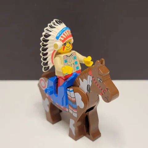 LEGO Western 6709 Tribal Chief & Horse - Vintage 1997