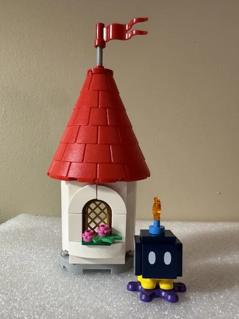 LEGO Super Mario 71408 Peach's Castle Bob-omb Figure & Castle Tower Wall Only