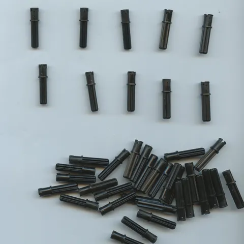 LEGO x 40 Black Technic, Axle 2L with Pin with Friction Ridges 18651
