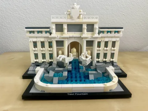  LEGO Architecture Trevi Fountain (21020) with instructions - (READ DESCRIPTION)