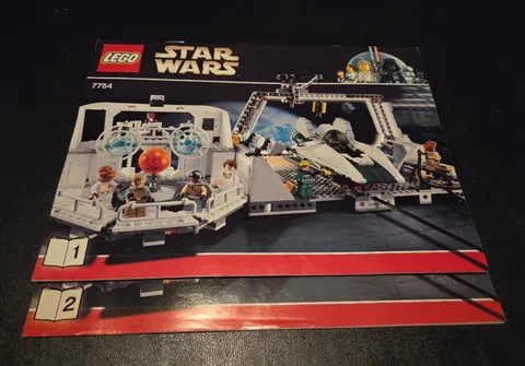 LEGO Star Wars: Home One Mon Calamari (7754) - Complete