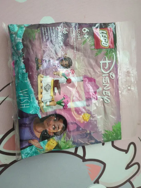 LEGO Disney Wish Asha's Welcome Booth Polybag Set 30661