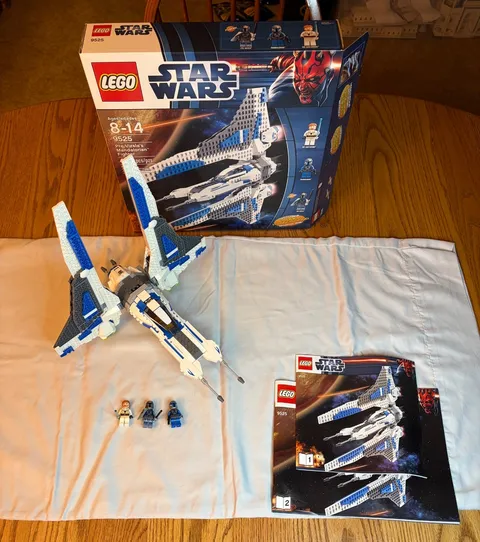 LEGO Star Wars Pre Vizslas Mandalorian Star Fighter (9525)