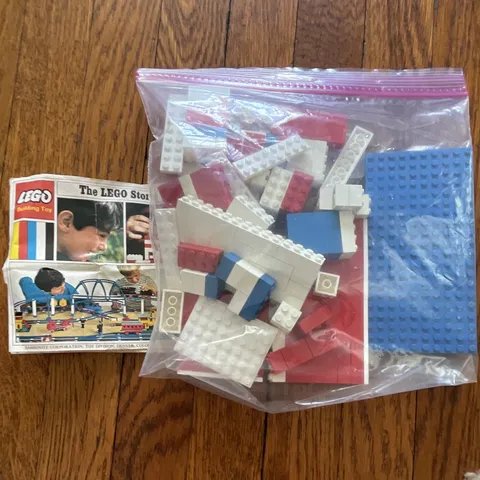 LEGO 044 Vintage Pre-School Set Lot Bricks & Plates w/ Baseplate Red/White/Blue
