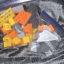 LEGO Construction Bulk Lot Bricks & Pieces /People Orange Yellow Gray 