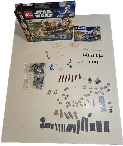 LEGO Star Wars The Battle of Naboo 7929 Set Open Box *Complete W/manual