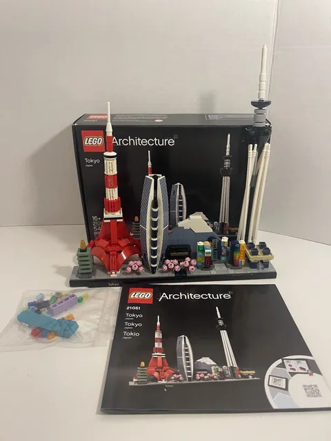 Lego Tokyo Skyline Architecture Set 21051 (Read description)