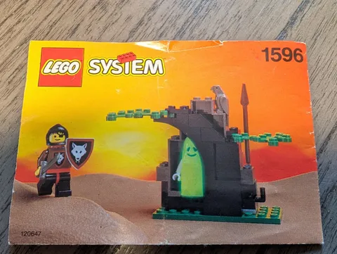 Lego Castle Ghostly Hideout 1596 Complete with Instructions - No Box