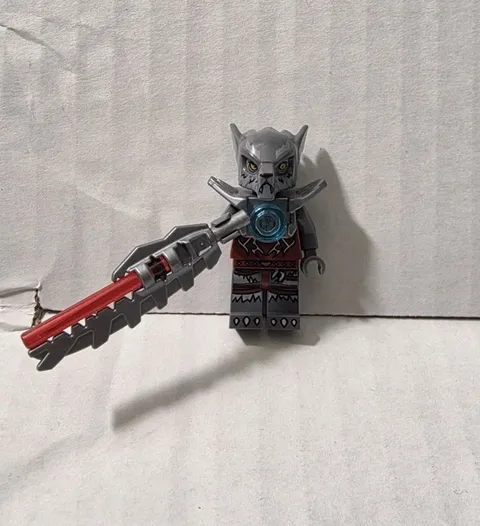 LEGO Wakz wolf minifigure Silver Armor Legends of Chima 70009 loc008