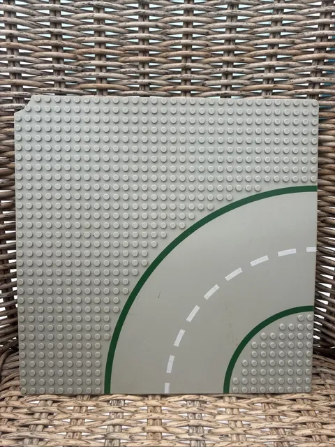 Vintage Lego 32x32 Road Baseplate Stud Curve with Road Pattern 2359p01