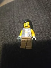 Doctor / Veterinarian w/ Black Hair ~ NEW City Lego Minifigure