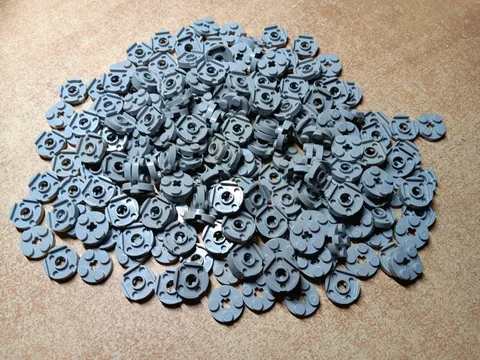 LEGO LOT OF 200 LIGHT BLUISH GRAY ROUND PLATES 2X2 AXLE HOLE #4032
