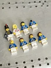 LEGO Pirates Chess King Bluecoat Soldier Minifigure From Set 40158 Incomplete