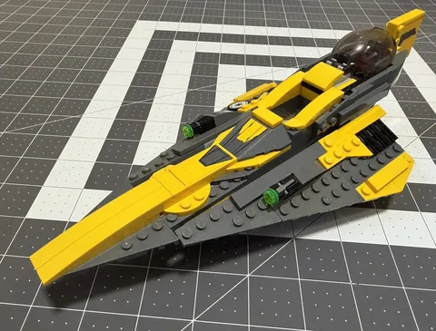 LEGO Star Wars - Anakin's Jedi Starfighter (set 75214) - Complete Build, no figs