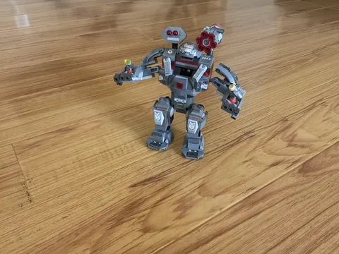 LEGO Super Heroes: War Machine Buster