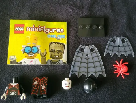 LEGO Collectible Minfigures Series 14 Spider Lady Vampire 71010 Complete Retired