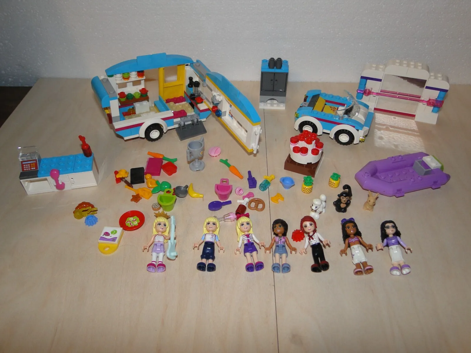 LEGO Friends Mini Figures Lot Parts Pieces Incomplete Animals Partial Builds