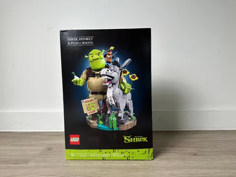 LEGO Shrek Shrek, Donkey & Puss in Boots 72423, 1403 pcs, 18+, Box