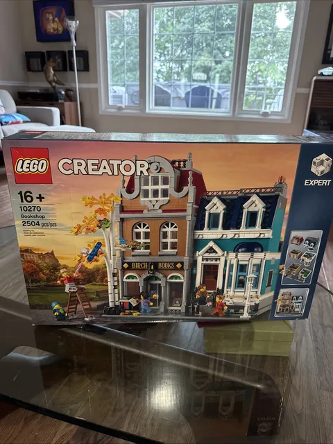 LEGO CREATOR: Bookshop (10270)