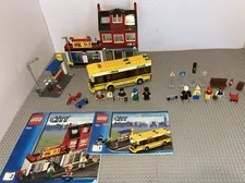 Lego 7641/8401 City Corner. Set With Minifigures Manuals Vehicles
