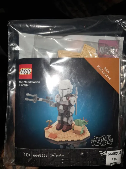 Barnes & Noble Exclusive LEGO Star Wars The Mandalorian & Grogu 6648338 New