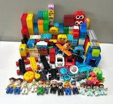 Duplo Lego Lot Over 8 Lbs 300+ Bricks Blocks Vehicles Figures Parts Accessories