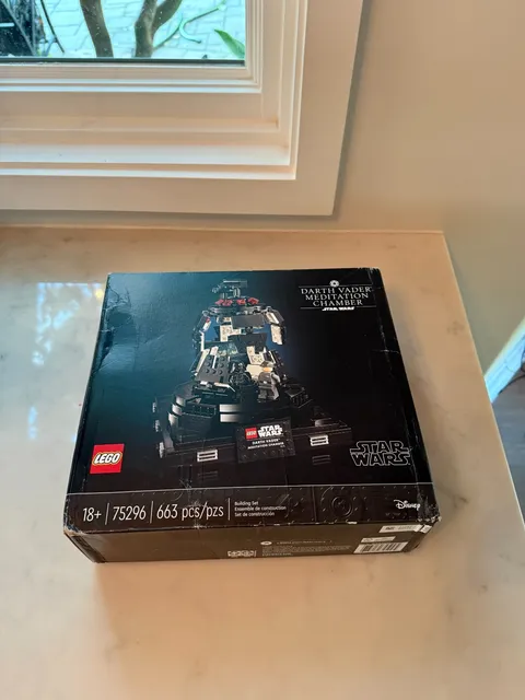 LEGO Star Wars: Darth Vader Meditation Chamber (75296)