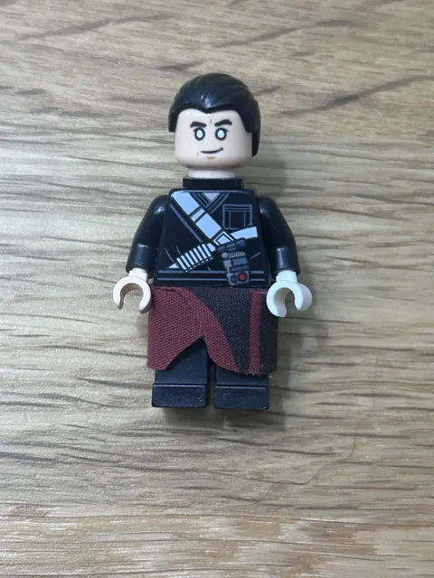 Lego Star Wars Minifigure Rogue One Chirrut Imwe, From 2016, With Hakama & Naare