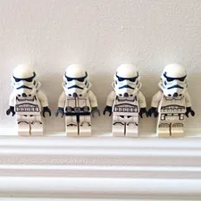 LEGO Star Wars Stormtrooper Minifigure Lot of 4 Stormtroopers w/ Helmets Lot