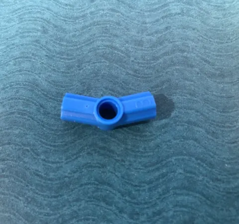LEGO PART 32016 TECHNIC AXLE AND PIN CONNECTOR ANGLED #3 (BLUE)